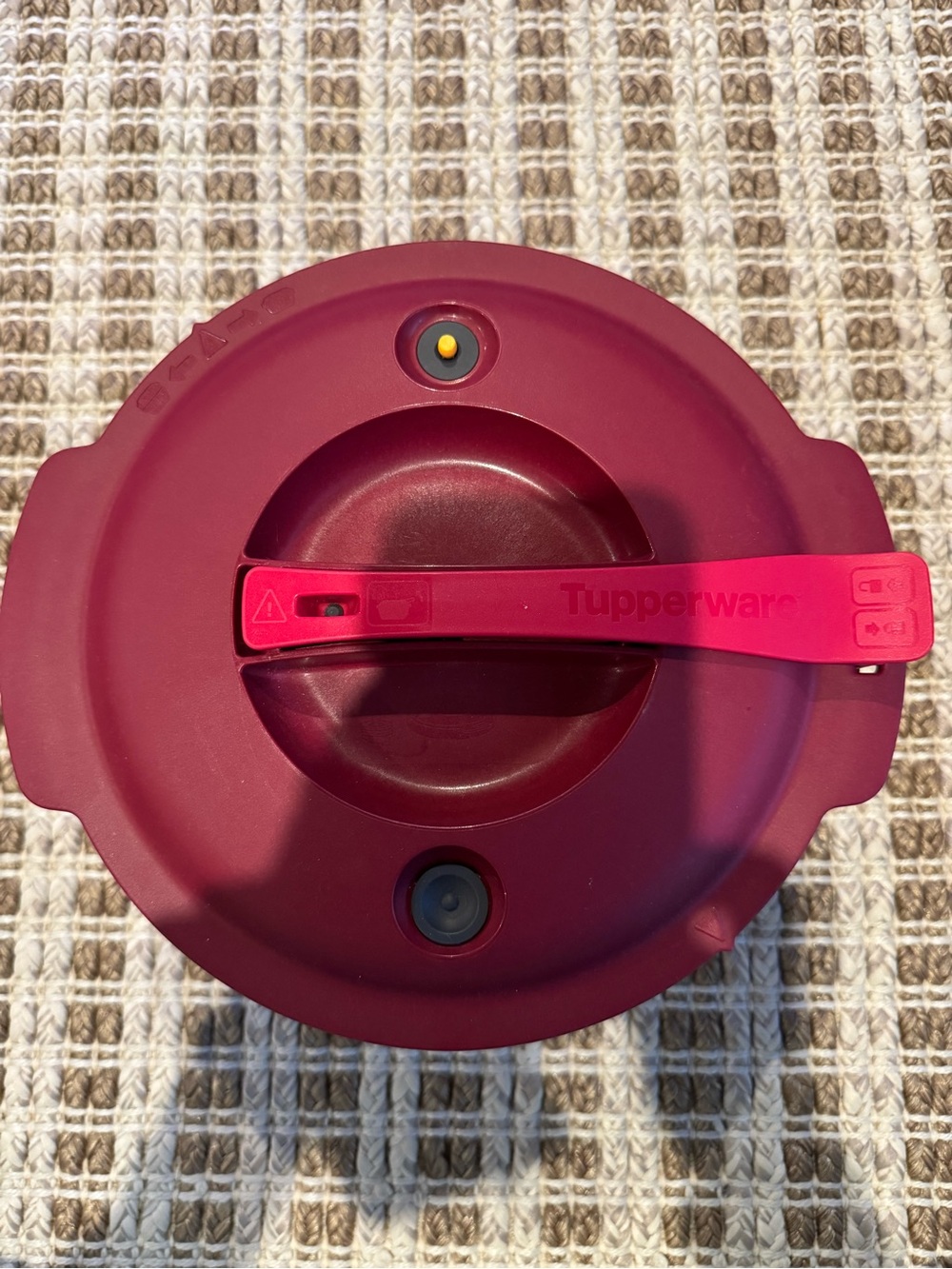 Tupperware Red Pressure Cooker Microwave/Steam Cooker